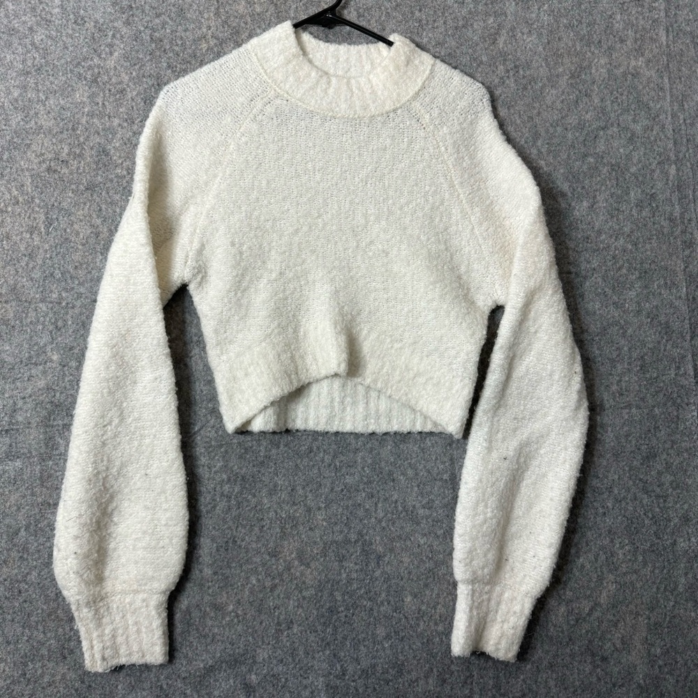 Urban Outfitters Sweater Women's Medium Cropped Y2K Hip Hop Boho Croquette
